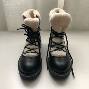 Tommy Hilfiger Black Boots size 9
